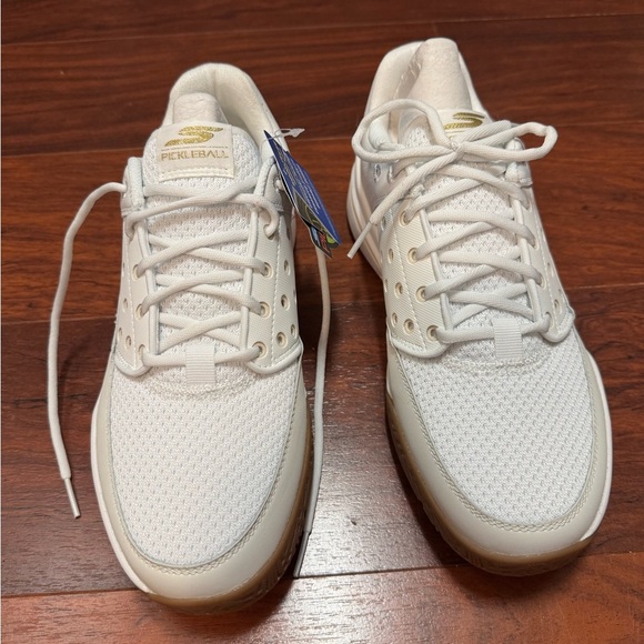 Skechers White and Gold Men's Sneakers - Picture 1 of 6